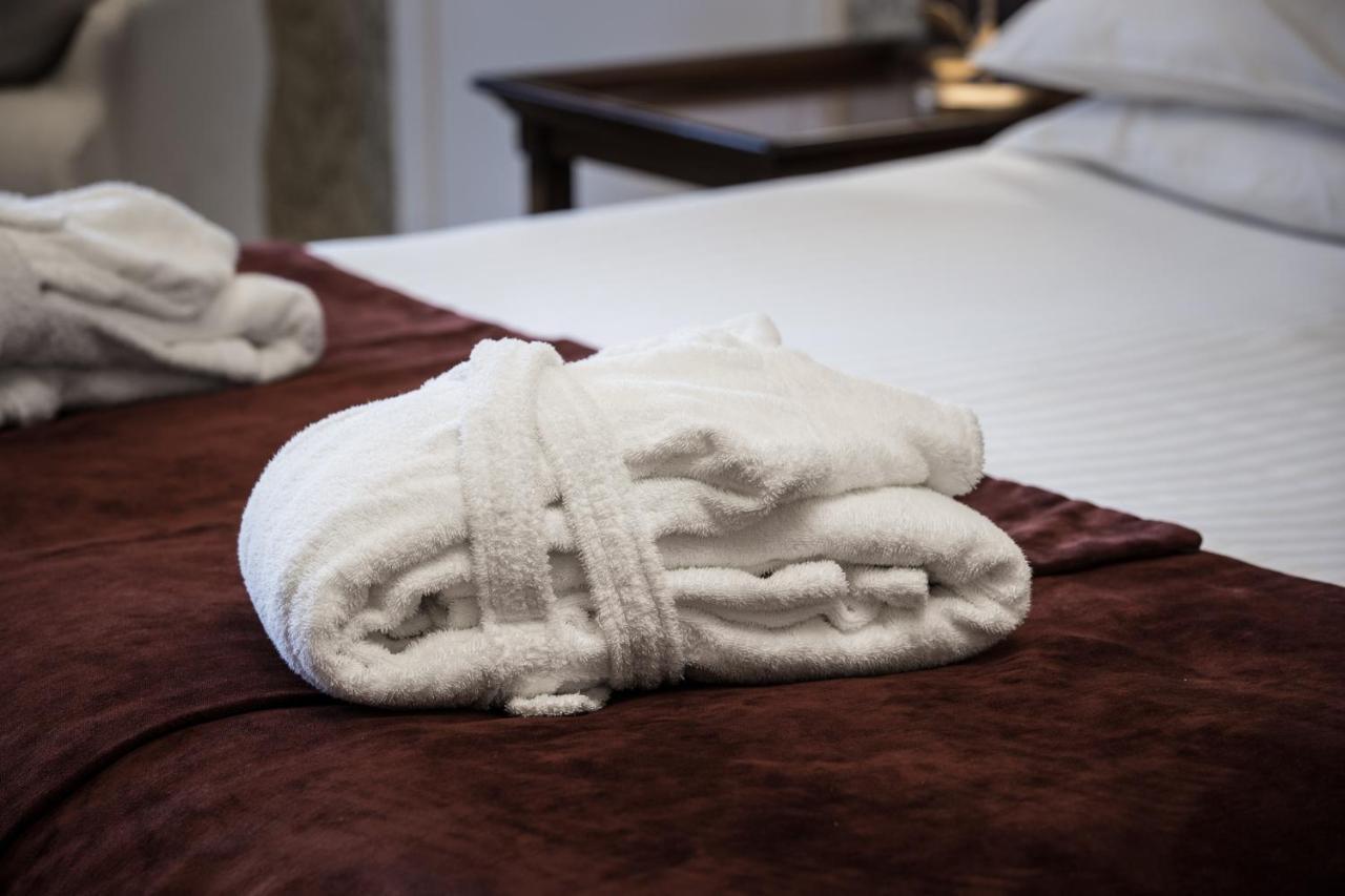 Karma Lake Of Menteith Hotel Stirling Bagian luar foto