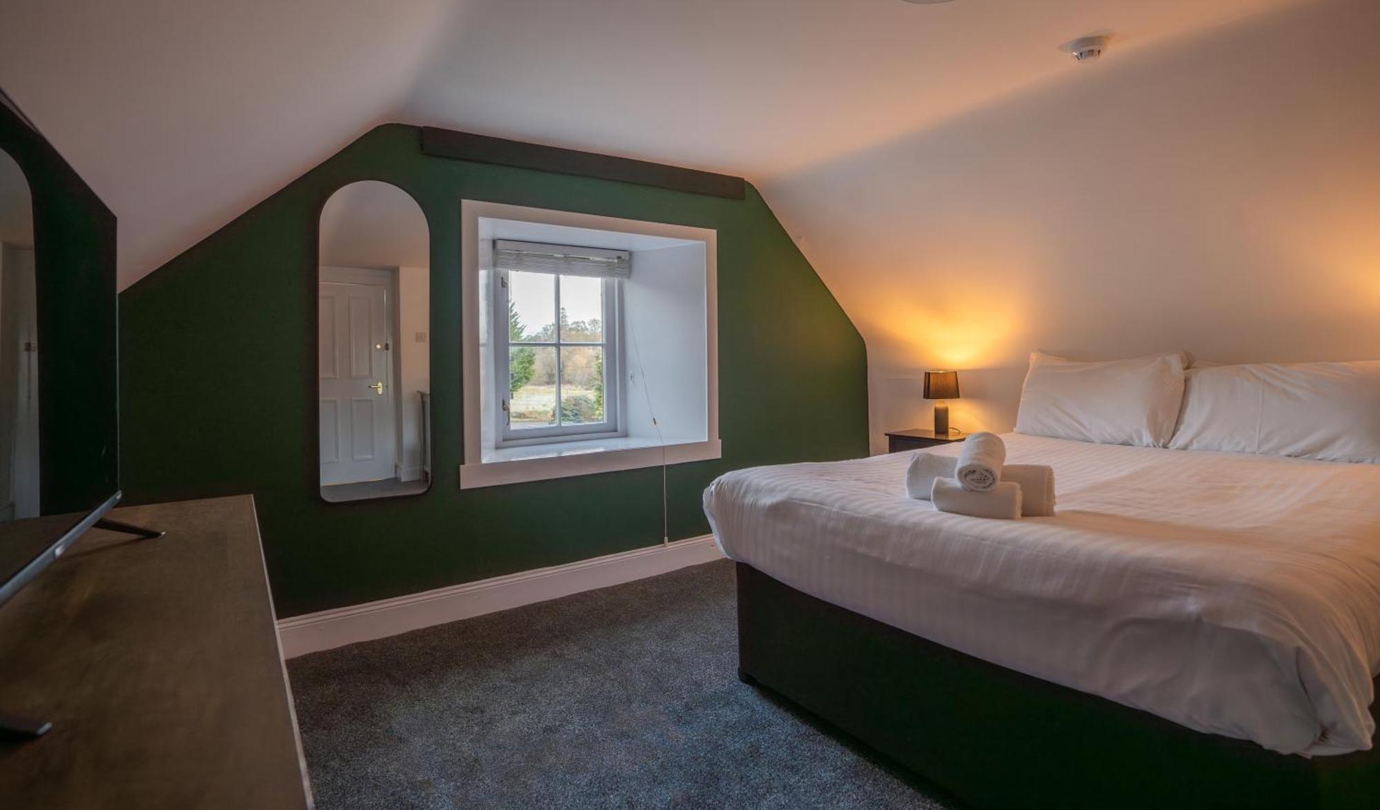 Karma Lake Of Menteith Hotel Stirling Bagian luar foto